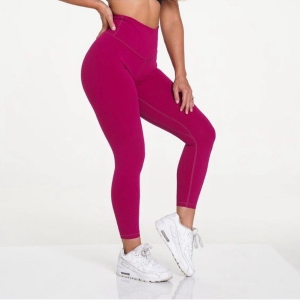 NVGTN Magenta Original Signature Leggings S NWT